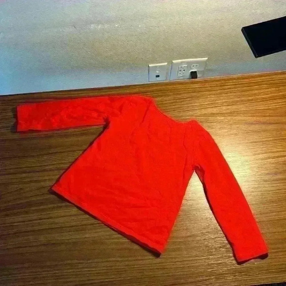 Lot of  Girls’ Tommy Hilfiger Puffer Vest and Tee size 3T- PRISTINE CONDITION - Picture 9 of 15